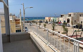 Casa Vacanze Illiria A Roca Vecchia Vicinissima Al Mare