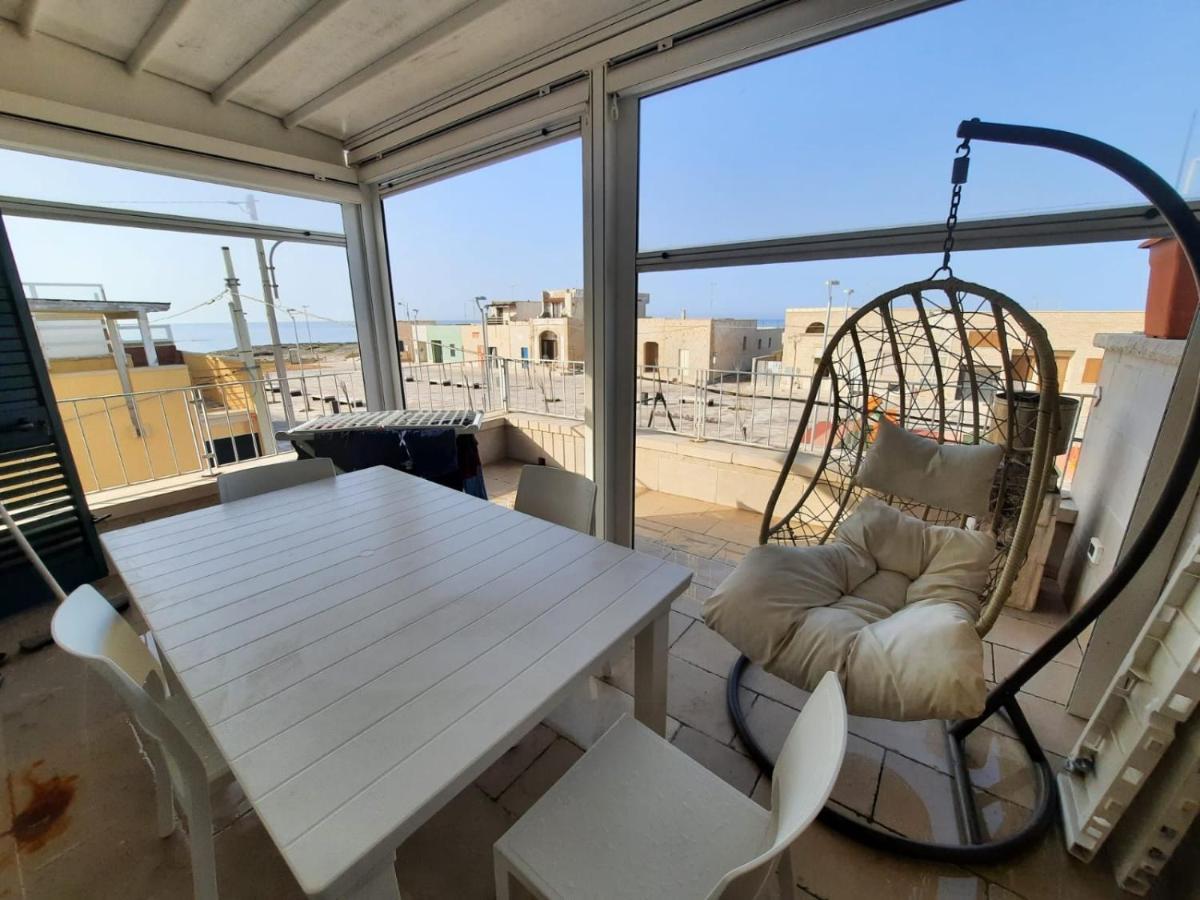 Casa Vacanze Illiria A Roca Vecchia Vicinissima Al Mare Esterno foto